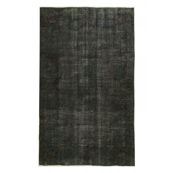 4831- Distressed Carpets -VintageOveryed rugs which are dying of old handmade rugs are a new trend in Europe,America and Australia.